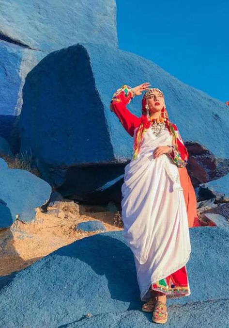 The Colorful World Of Traditional Moroccan Amazigh Clothing The Colorful World Of Traditional Moroccan Amazigh Clothing